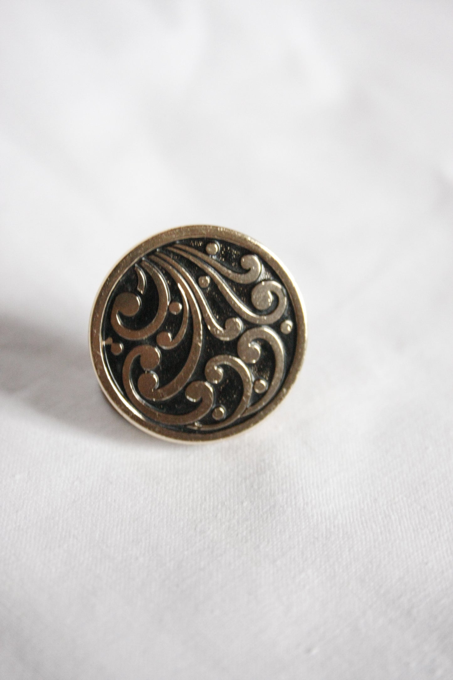 Wild Rag Clip Round Gold