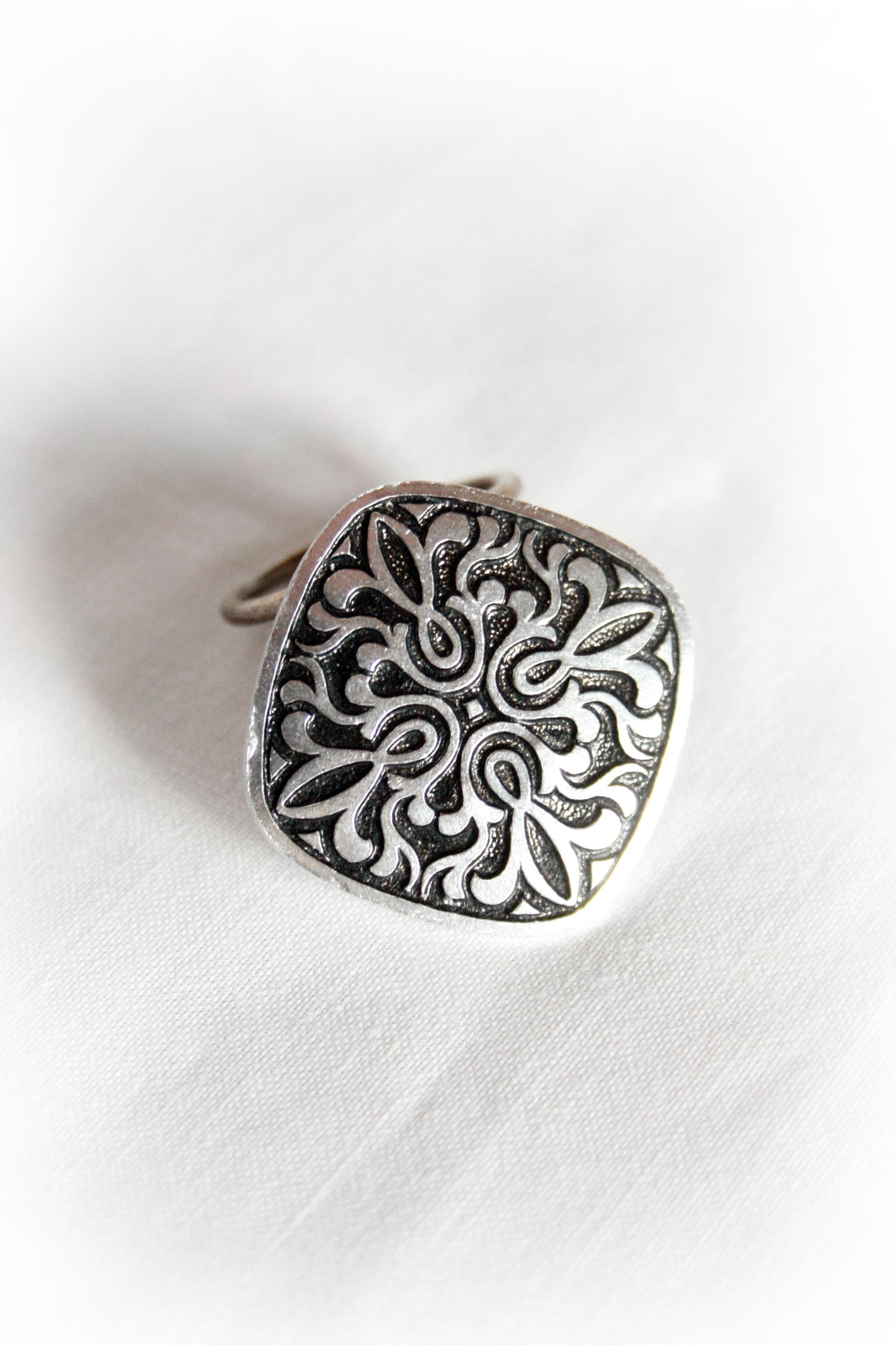 Wild Rag Clip Square